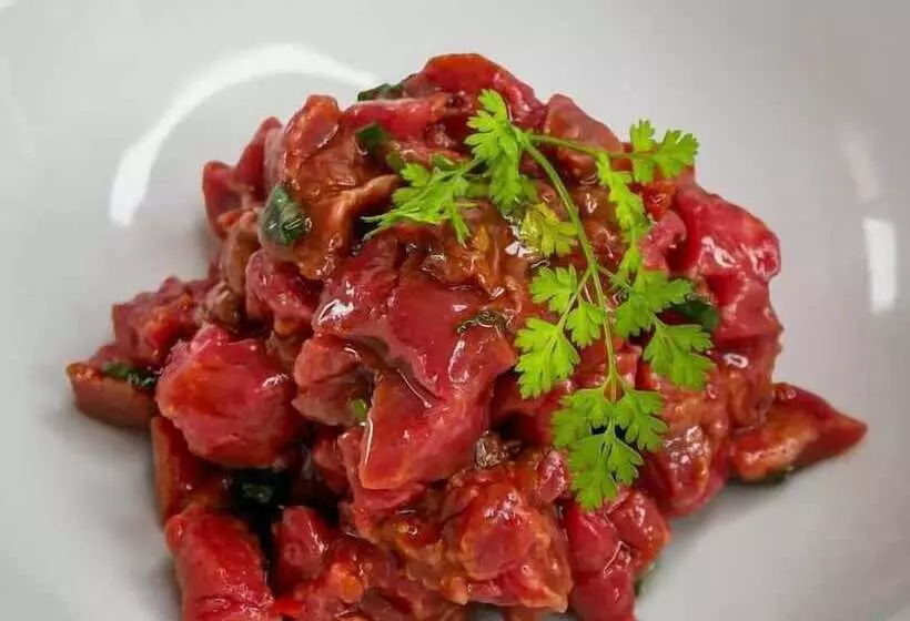 Le Central Hotel Bar Restaurant