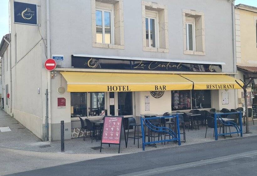 Le Central Hotel Bar Restaurant