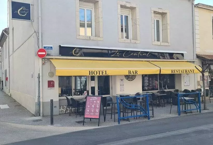 Le Central Hotel Bar Restaurant