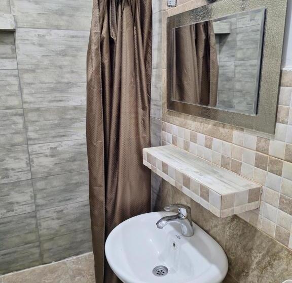 پانسیون Guest House 15a