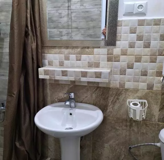 پانسیون Guest House 15a