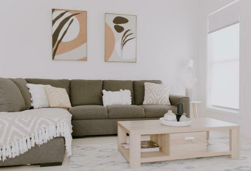 פנסיון Xenya Accommodation