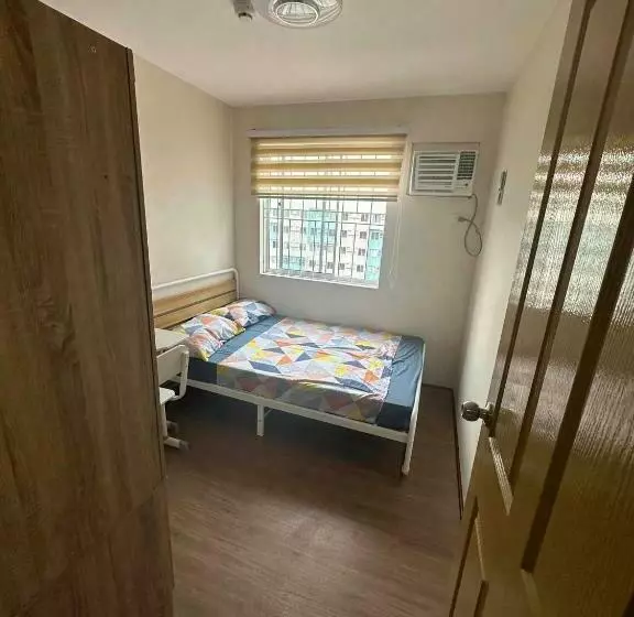 8 Spatial Condo