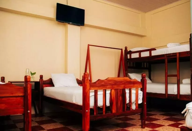 Aamiaismajoitus (B&B) Hostal Eden