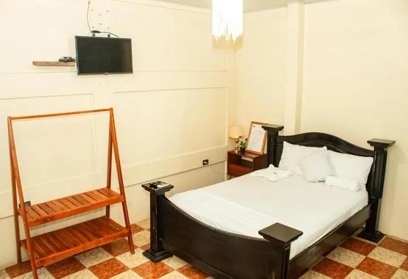 تختخواب و صبحانه Hostal Eden