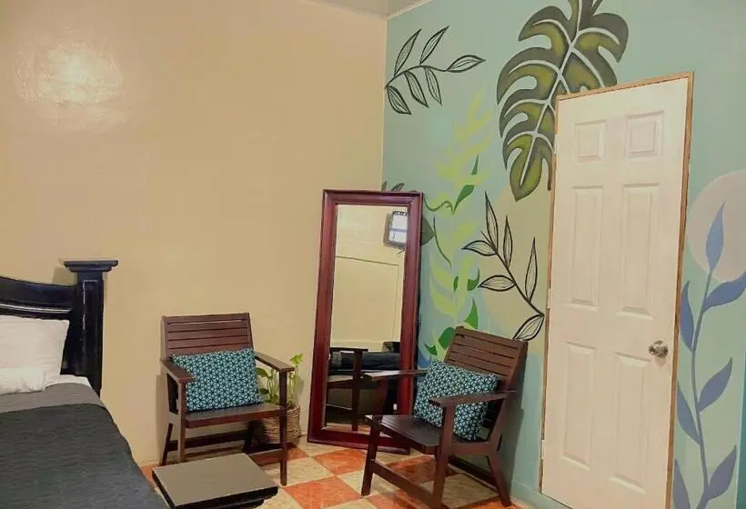 تختخواب و صبحانه Hostal Eden