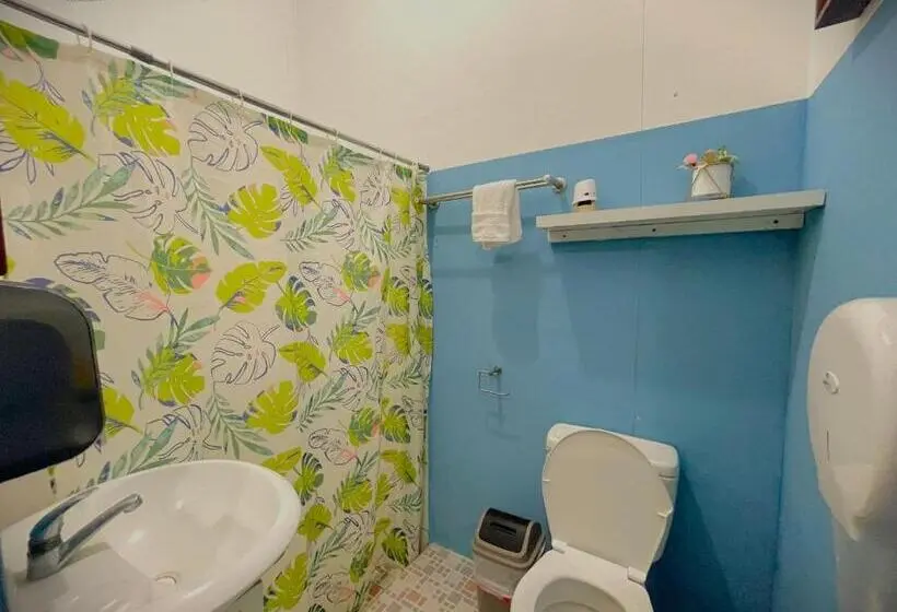 تختخواب و صبحانه Hostal Eden