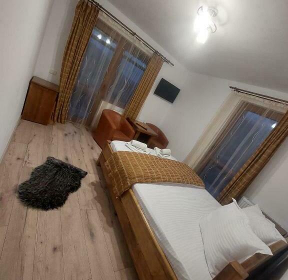 Отель Casa Calea Haiducilor