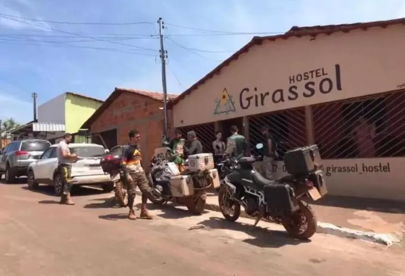 ホテル Hostel Girassol