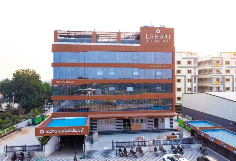 בית מלון כפרי Lahari International