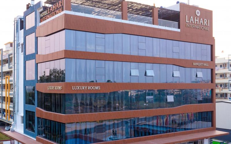 בית מלון כפרי Lahari International