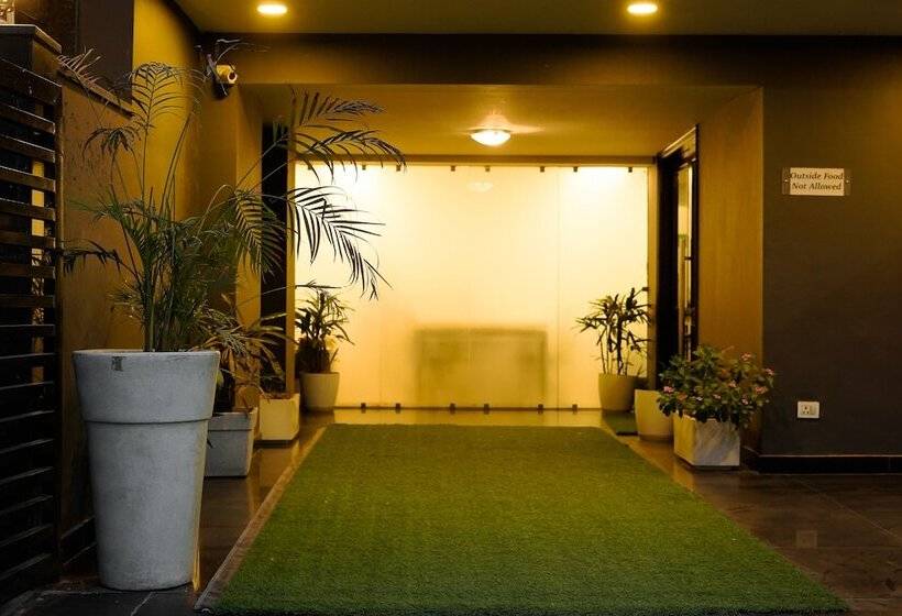 ホテル Saltstayz Golf Course Road