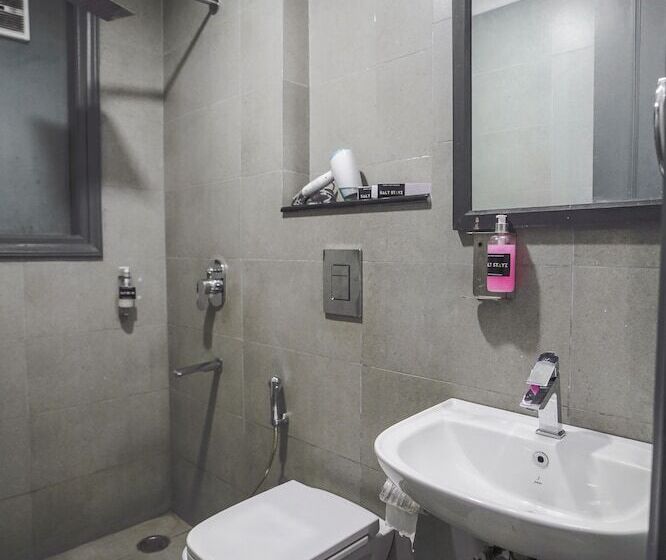 ホテル Saltstayz Golf Course Road