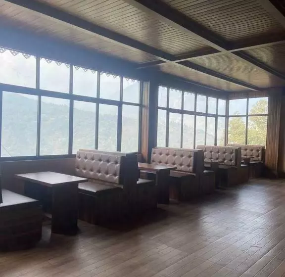 Hotel Somras