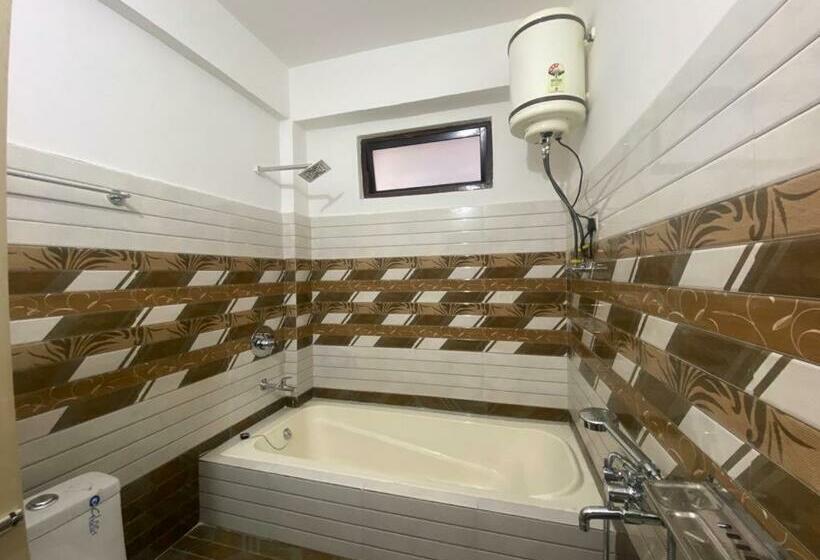 בית מלון כפרי Somras