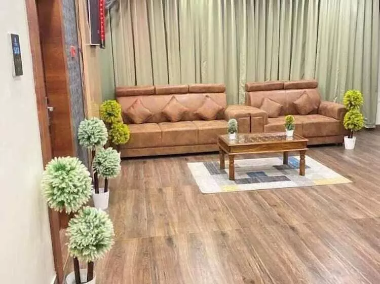 Motelli Pph Living Gnr Grand Luxury Rooms