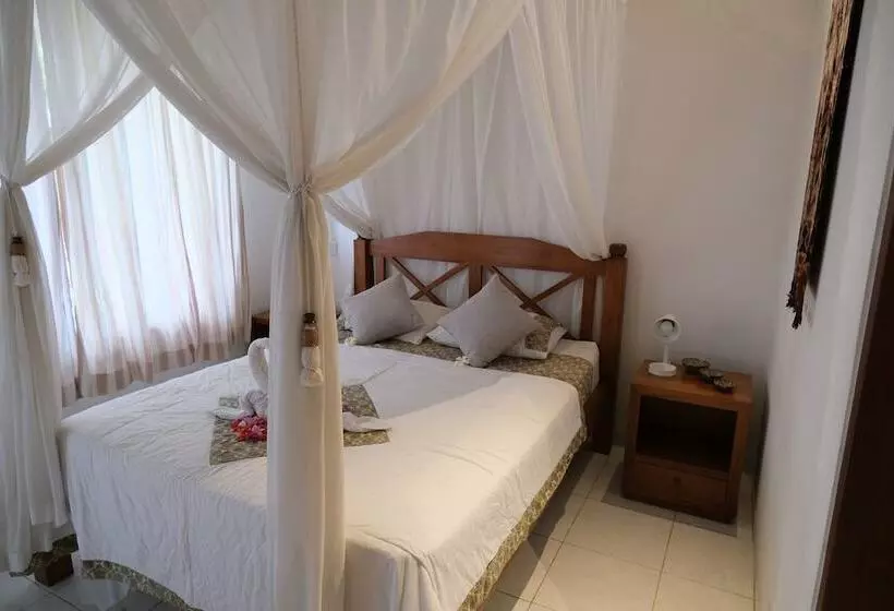 ペンション Retreat Villa Toraja Baturinggit