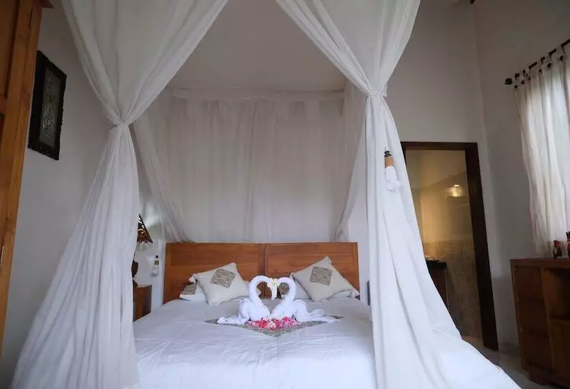 ペンション Retreat Villa Toraja Baturinggit