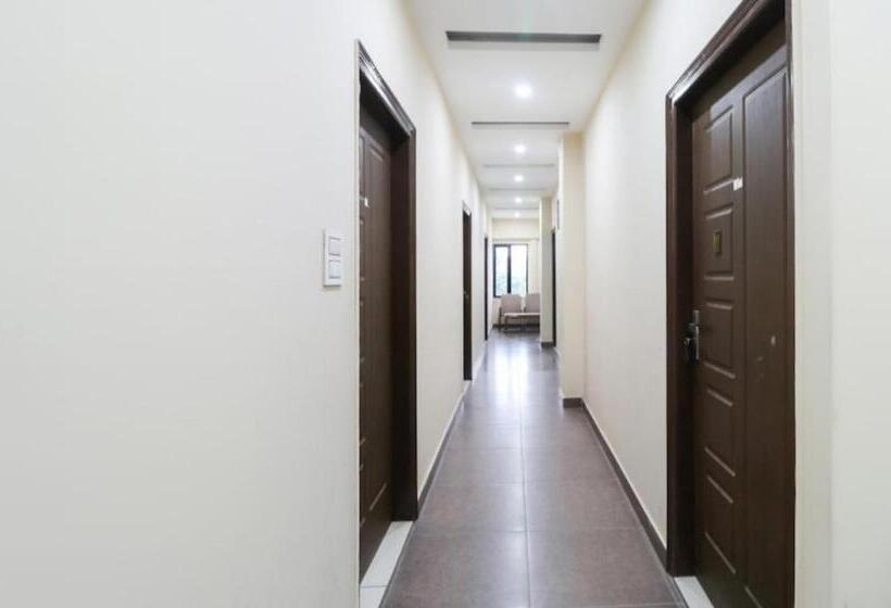 هاستل Malaya House   Couples, Family, Corporate Favorite   Near Bmc Chowk Iconic Mall