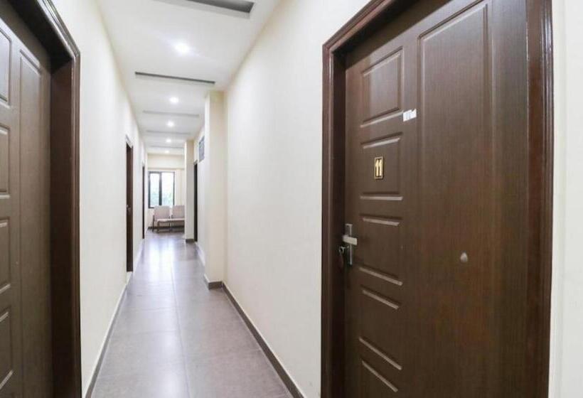 هاستل Malaya House   Couples, Family, Corporate Favorite   Near Bmc Chowk Iconic Mall