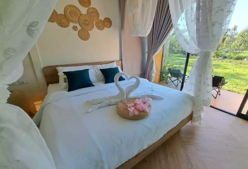 Baan Nai Baan Nok Resort