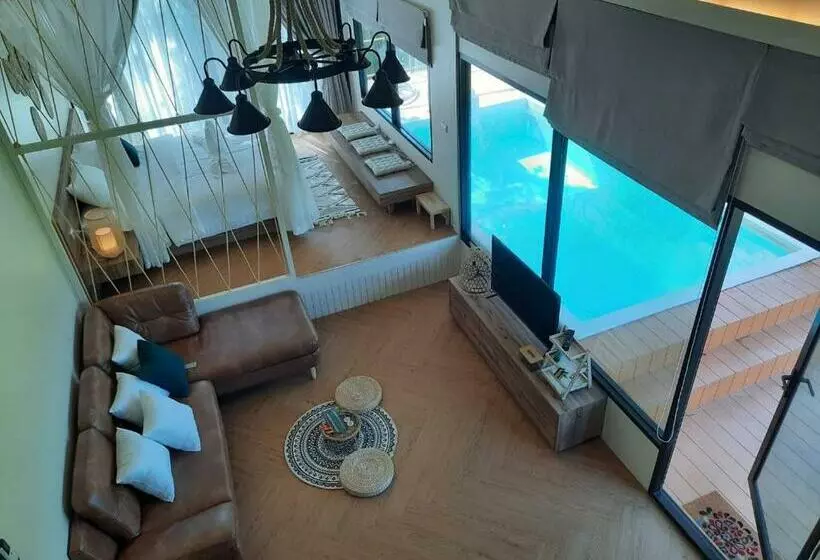 Baan Nai Baan Nok Resort