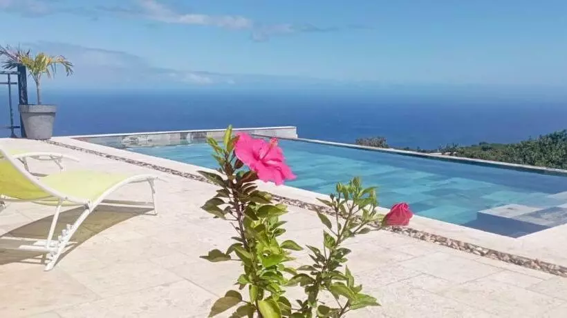 تختخواب و صبحانه Villa Mahot