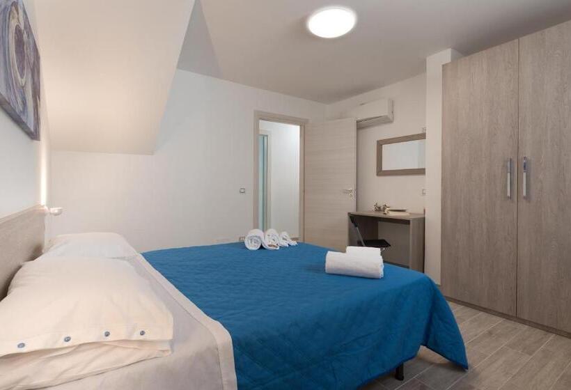 I Tre Golfi   Via Salvatore Quasimodo