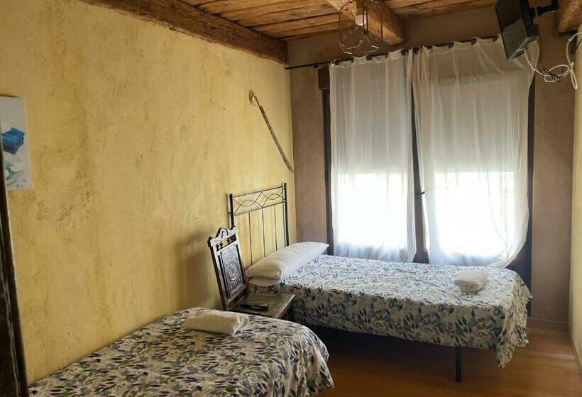 Pensão Hostal Sahagun