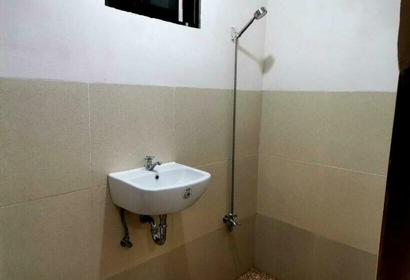 Majatalo Kymes Balaipanarian Port Barton