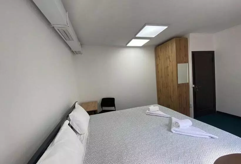 هاستل место встречи Guest House Meeting Place