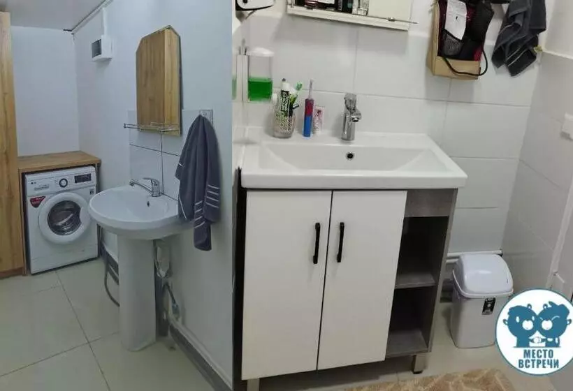 هاستل место встречи Guest House Meeting Place