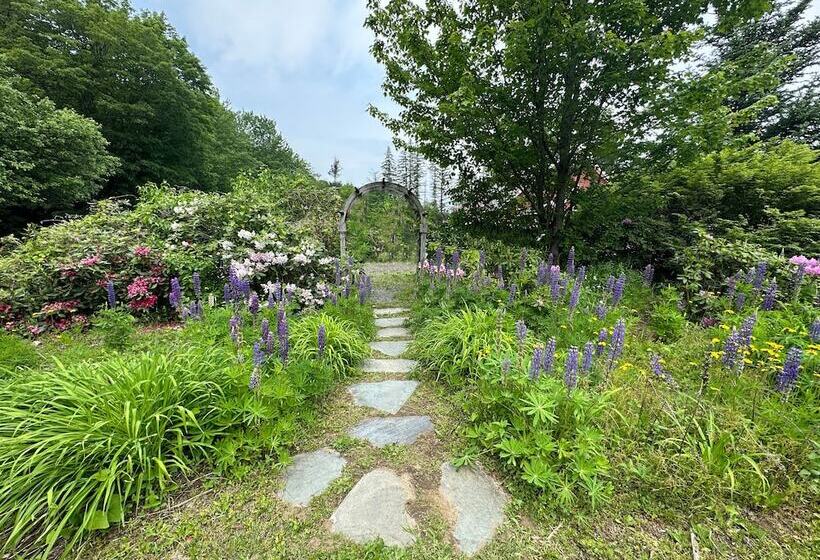 ユースホステル Sugar Maple Inn