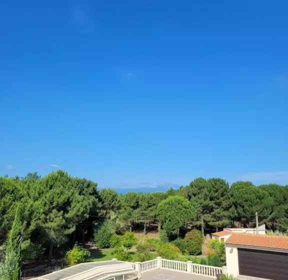 Aamiaismajoitus (B&B) Chambre D Hôte à La Villa René