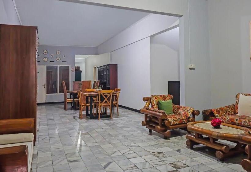 فندق Capital O 92134 Bogor Guest House Syariah