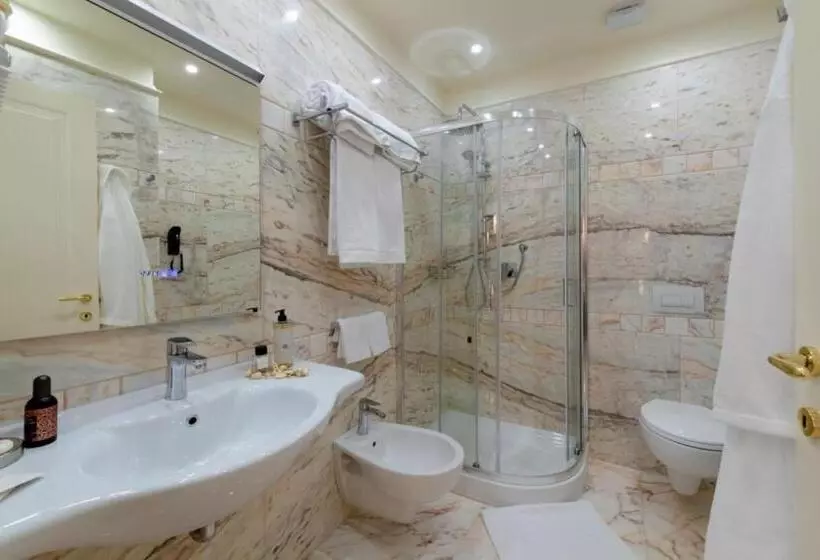 Hotelli La Paloma Blanca