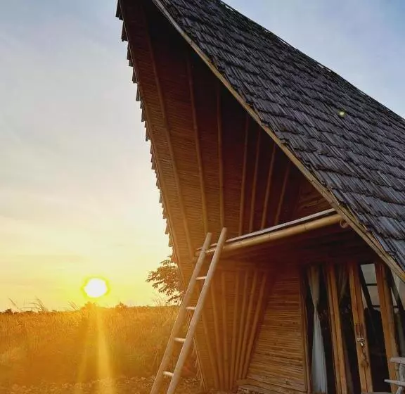 Majatalo Hars Garden Sumba