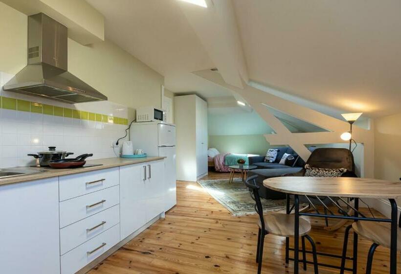 بنسيون Sky Accommodations Rome Studio