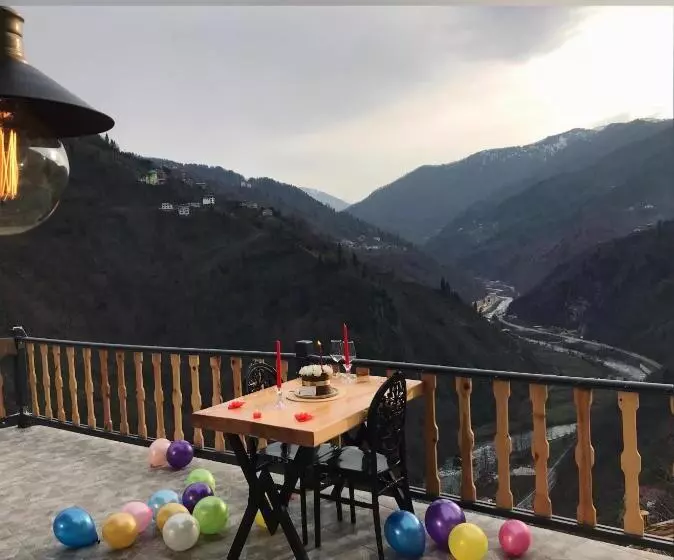 Vadi Kaya Dağ Evleri