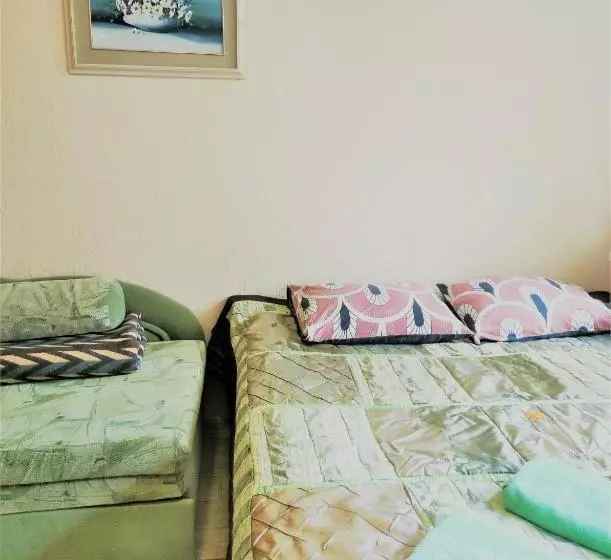 Retkeilymaja на янгеля