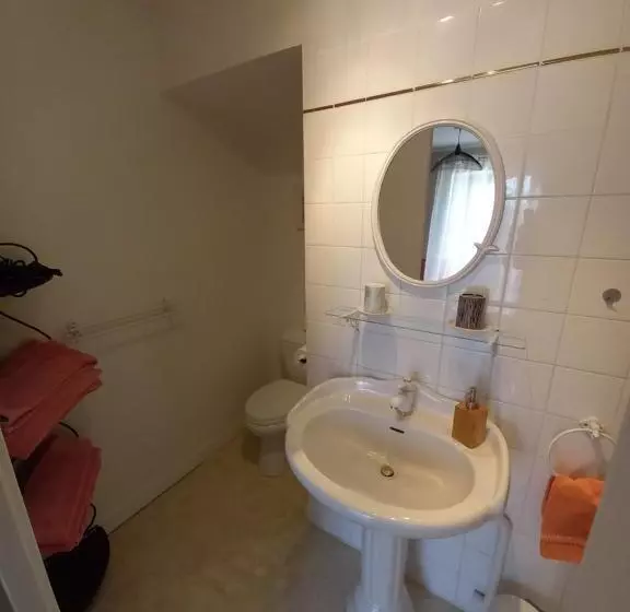 ベッドアンドブレックファースト Chambre D Hôtes Saumur Champigny 2 Personnes