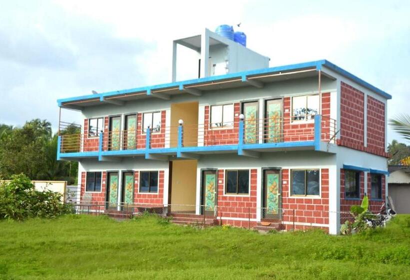 تختخواب و صبحانه Shree Vighnaharta Cottage