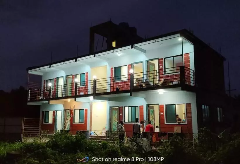 ベッドアンドブレックファースト Shree Vighnaharta Cottage