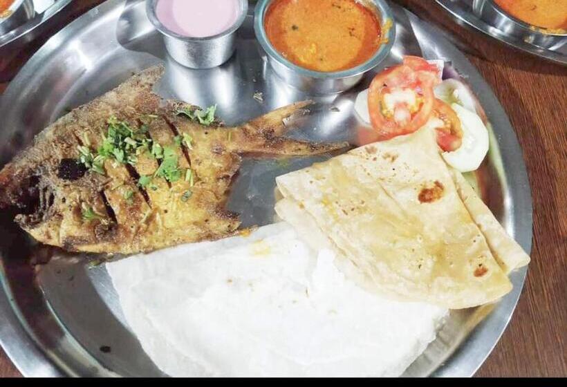 تختخواب و صبحانه Shree Vighnaharta Cottage