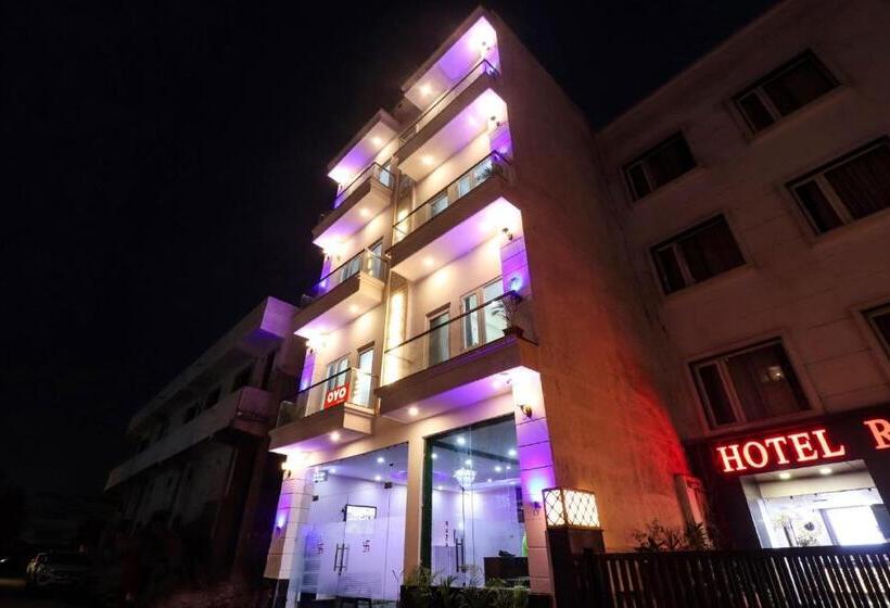 Flagship Hotel Shiv Sarover In