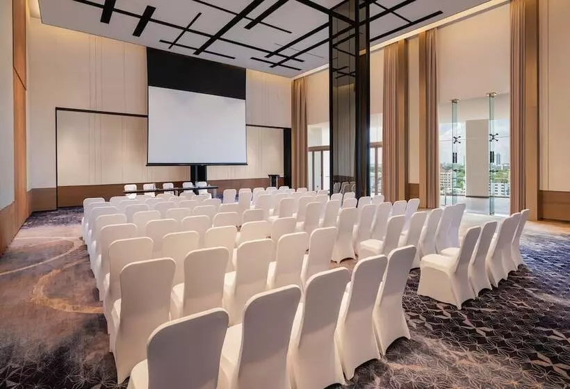 ホテル Courtyard By Marriott Colombo