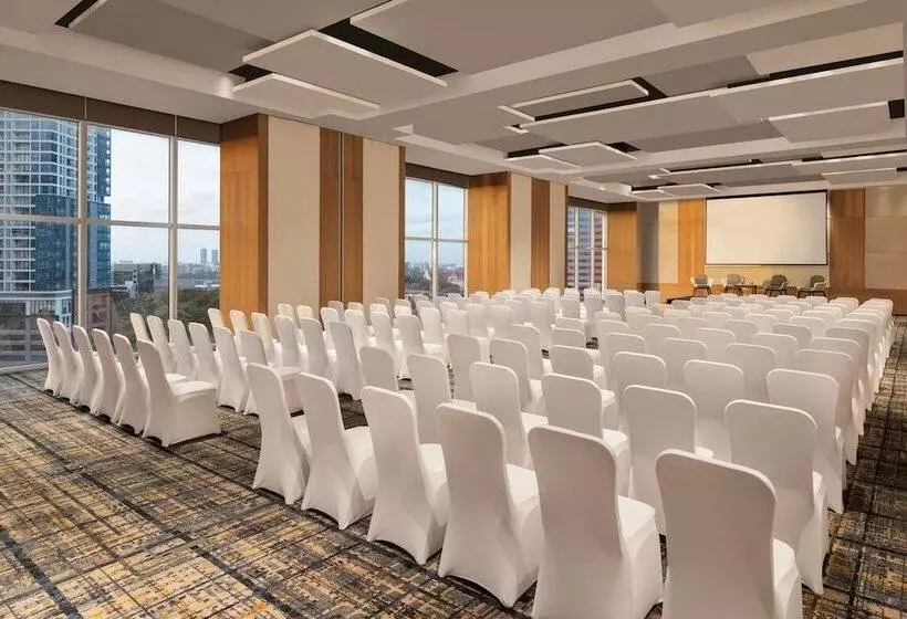 ホテル Courtyard By Marriott Colombo