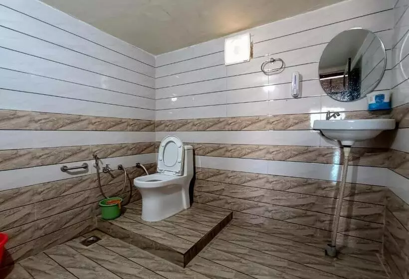 Hotelli Dholavira Village Resort