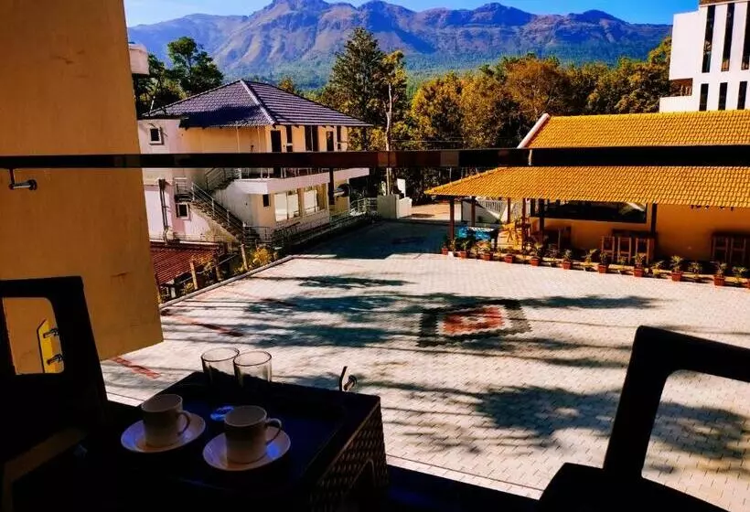 ホテル Kurinji Inn