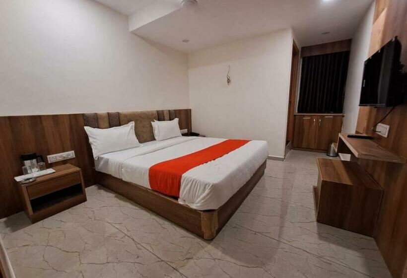 ホテル Maan Villa By G L Group